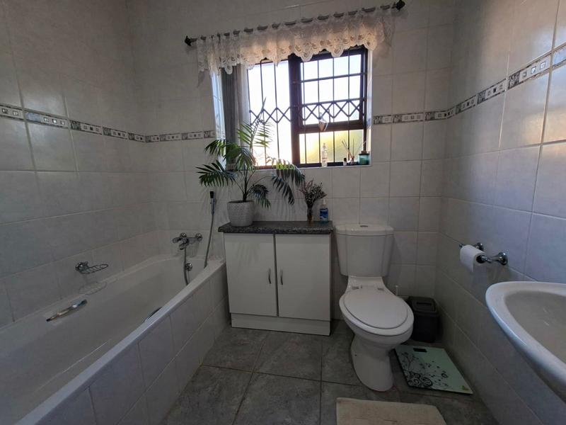 3 Bedroom Property for Sale in Heather Park Western Cape